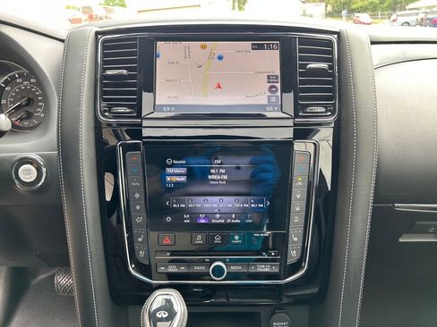 Used 2021 INFINITI QX80 Sensory w/ All-Season Package image 20