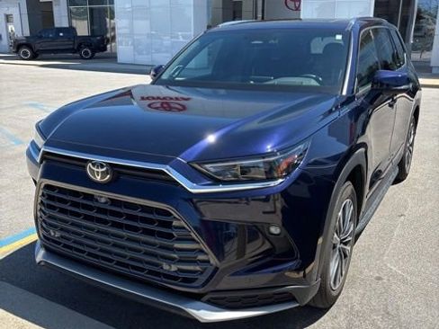 Used 2025 Toyota Grand Highlander AWD Hybrid image 1