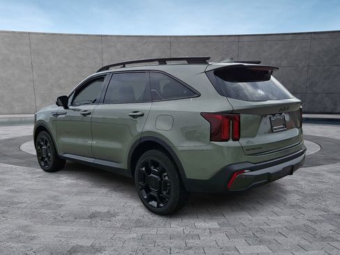 Used 2025 Kia Sorento SX image 7