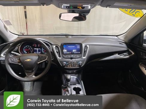Used 2023 Chevrolet Malibu LT image 12