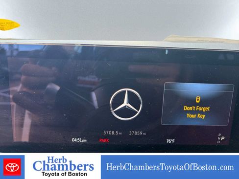 Used 2024 Mercedes-Benz CLA 250 4MATIC image 5