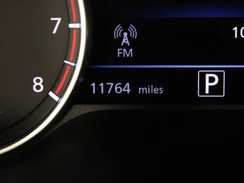 Used 2025 Nissan Sentra SV image 27