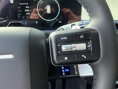 New 2025 Hyundai Santa Fe Limited FWD image 23