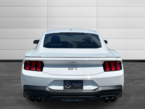 Used 2025 Ford Mustang GT Premium RWD image 4