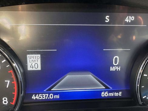 Used 2022 Ford Explorer Limited w/ Equipment Group 301A image 31