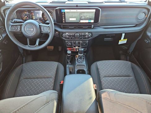 New 2026 Jeep Gladiator Mojave image 15