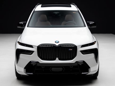 Used 2024 BMW X7 M60i AWD/4WD image 6