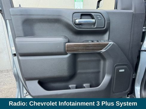Used 2021 Chevrolet Silverado 1500 LT Trail Boss w/ Convenience Package II AWD/4WD image 17