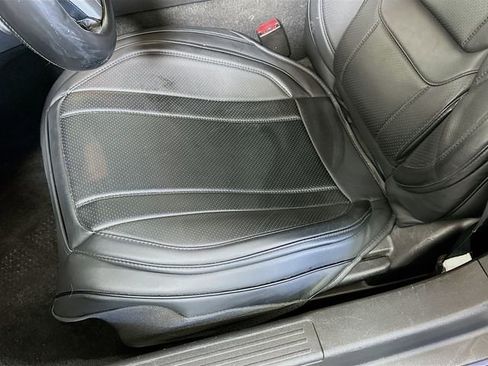 Used 2010 MAZDA MX-5 Miata Touring image 19