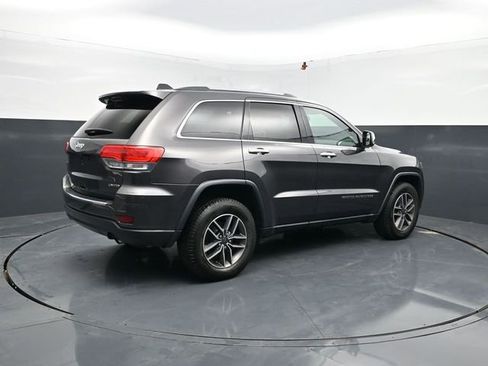 Used 2019 Jeep Grand Cherokee Limited AWD/4WD image 9