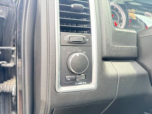 Used 2024 RAM 1500 Classic SLT AWD/4WD image 12