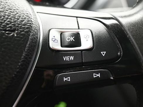 Used 2020 Volkswagen Tiguan SE FWD image 24