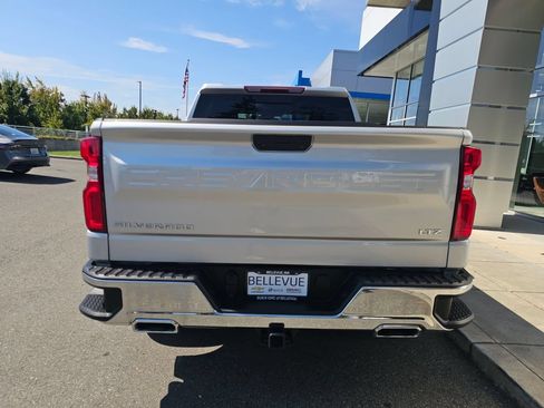 Used 2019 Chevrolet Silverado 1500 LTZ AWD/4WD image 6