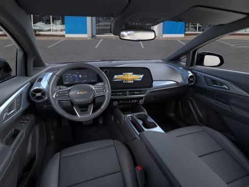 New 2025 Chevrolet Equinox EV LT w/ Convenience Package image 15