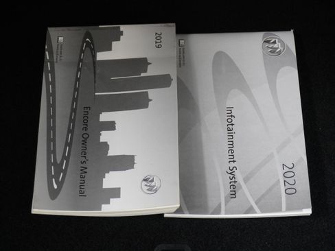 Used 2020 Buick Encore Preferred image 21