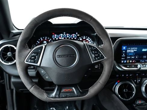 Used 2020 Chevrolet Camaro SS image 21
