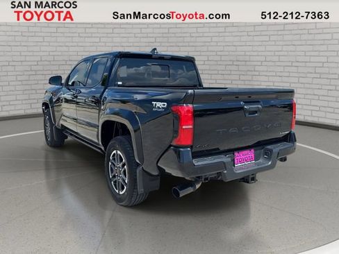 Used 2025 Toyota Tacoma TRD Sport w/ TRD Sport Upgrade Package AWD/4WD image 8