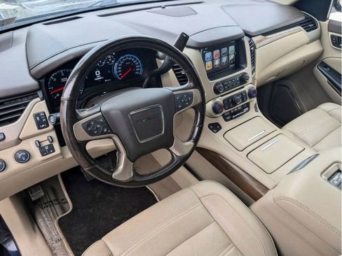 Used 2020 GMC Yukon Denali w/ Open Road Package image 19