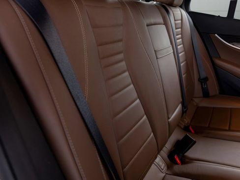 Used 2022 Mercedes-Benz E 350 4MATIC Sedan image 79