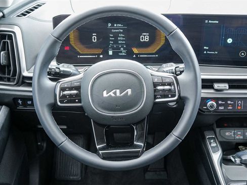 Used 2025 Kia Sorento EX image 15