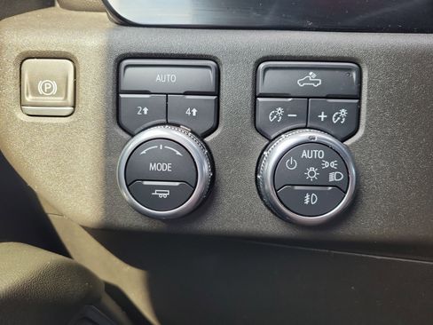 Used 2023 GMC Sierra 1500 Elevation w/ LPO, GMC Protection Package AWD/4WD image 30