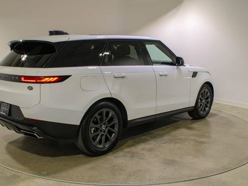 Used 2023 Land Rover Range Rover Sport SE AWD/4WD image 5