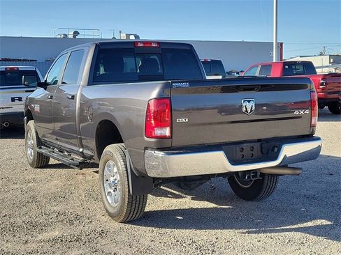 Used 2018 RAM 2500 SLT image 9