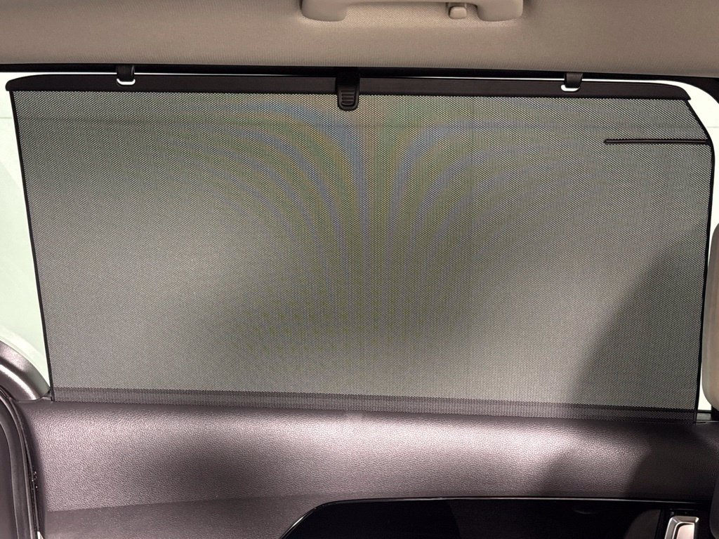 Used 2024 Kia Carnival SX Prestige FWD image 19