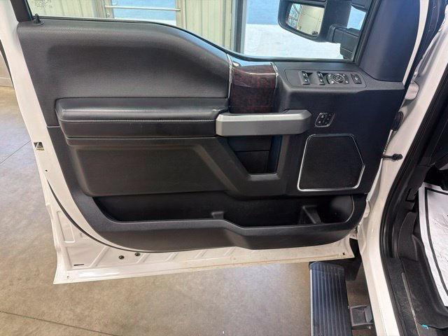 Used 2017 Ford F450 Platinum w/ Platinum Ultimate Package AWD/4WD image 13