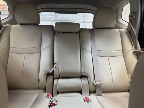 Used 2016 Nissan Rogue S FWD image 15