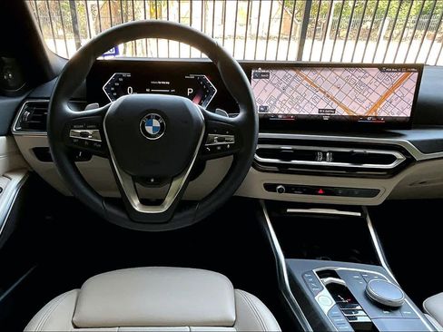 Used 2023 BMW 330i Sedan w/ Premium Package image 6