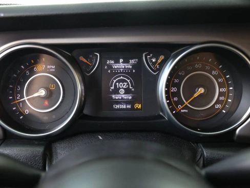 Used 2020 Jeep Wrangler Sport AWD/4WD image 19