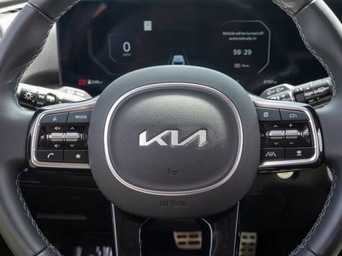 Certified 2025 Kia Sorento SX image 13