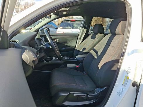 Used 2025 Honda HR-V Sport image 14