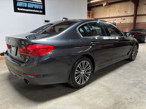 Used 2019 BMW 530i xDrive AWD/4WD image 10