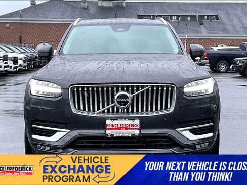 Used 2024 Volvo XC90 B5 Plus AWD/4WD image 2