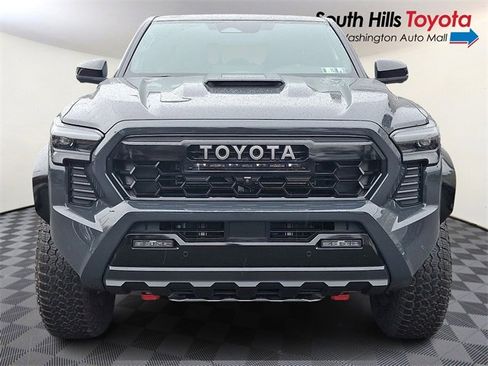 Used 2025 Toyota Tacoma TRD Pro image 2