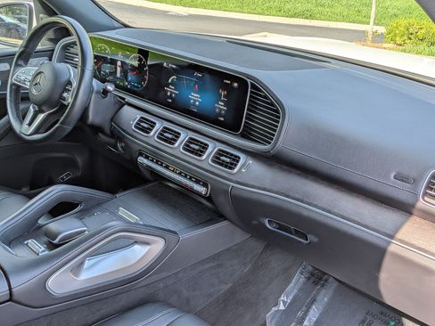 Certified 2023 Mercedes-Benz GLS 450 4MATIC image 36