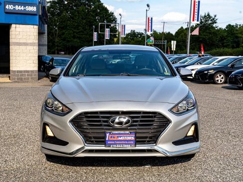 Used 2019 Hyundai Sonata SE FWD image 2