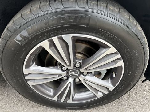 Used 2017 Acura MDX SH-AWD image 4