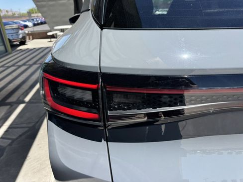 Used 2024 Volkswagen ID.4 S image 14