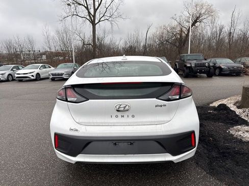 Used 2021 Hyundai Ioniq SEL image 6