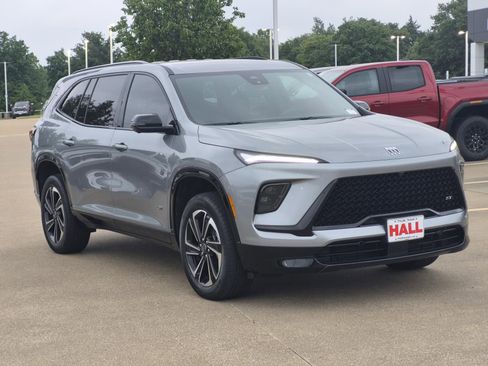 Certified 2025 Buick Enclave Sport Touring w/ Power Package FWD image 1