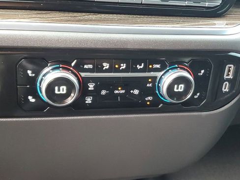 Used 2023 GMC Sierra 1500 Elevation AWD/4WD image 25