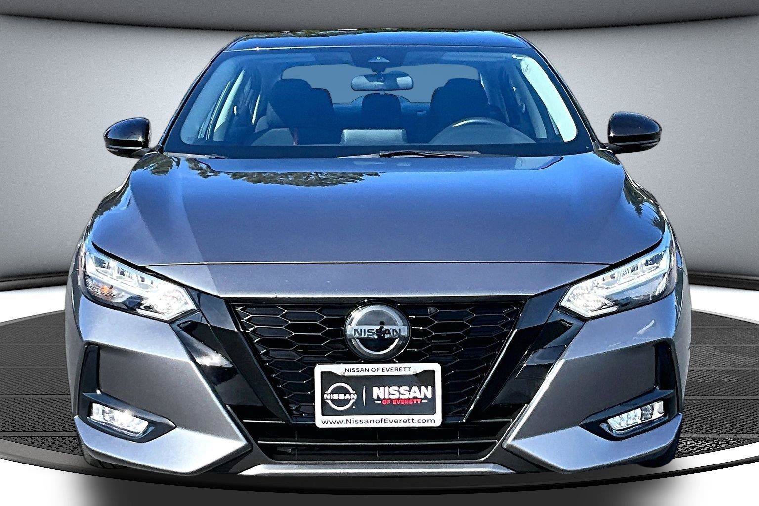 Used 2023 Nissan Sentra SR w/ Midnight Edition Package FWD image 3
