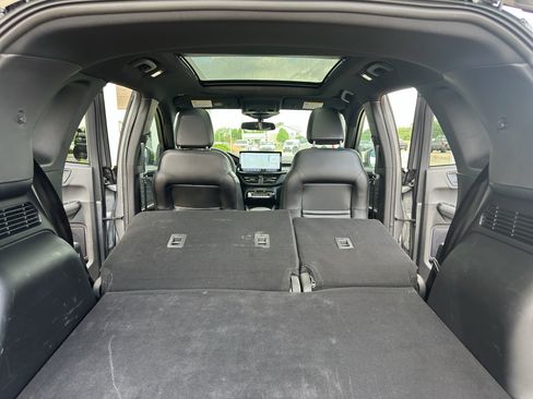 Used 2024 Ford Escape ST-Line w/ Tech Pack #1 AWD/4WD image 36