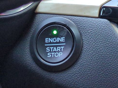 Used 2021 Ford Escape Titanium w/ Titanium Elite Package FWD image 23