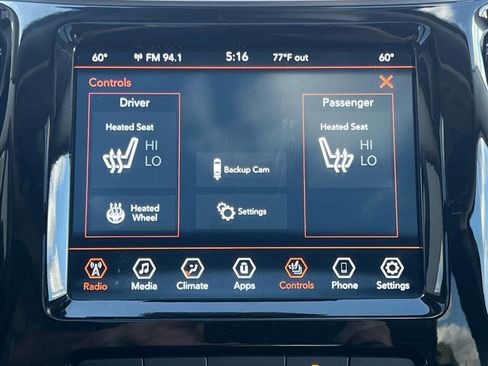 Used 2021 Jeep Cherokee Limited image 27