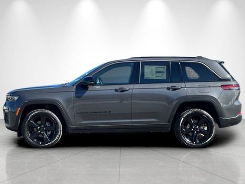 New 2026 Jeep Grand Cherokee Limited w/ Limited Altitude Package AWD/4WD image 6