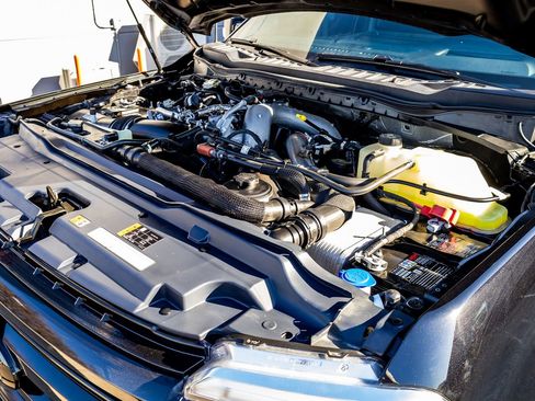 Used 2024 Ford F250 Limited w/ FX4 Off-Road Package image 35